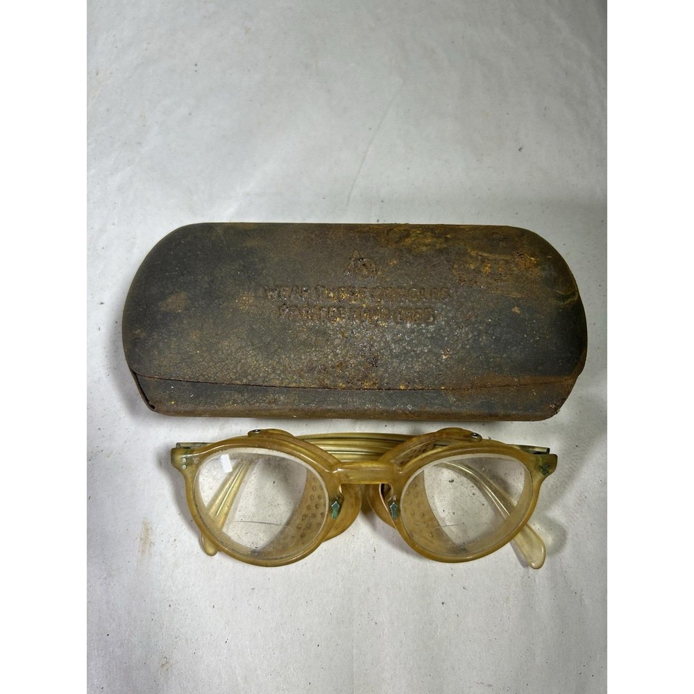 Vintage Steampunk Goggles Glasses with Mesh Side Shields and Metal Case Collect